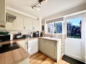Kitchen- click for photo gallery